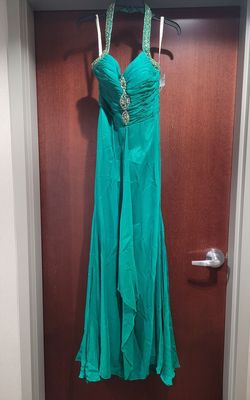 Style 3072 Kiss Kiss Formal Green Size 6 Floor Length $300 A-line Dress on Queenly