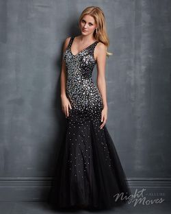 Style 7065 Madison James Black Tie Size 14 Sequin Mermaid Dress on Queenly