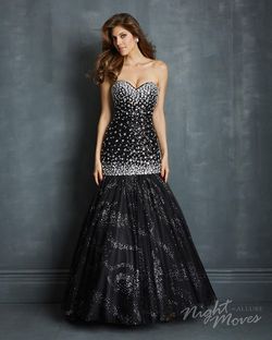 Style 7056 Madison James Black Tie Size 10 Floor Length Mermaid Dress on Queenly