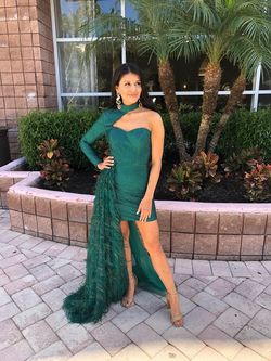Portia and Scarlett Green Size 2 Cape Midi $300 Cocktail Dress on Queenly