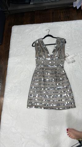 Scala Silver Size 6 Padded Midi Cocktail Dress on Queenly