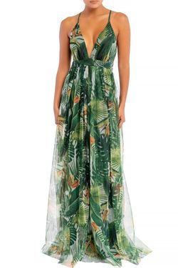 Style LD6614 LUXE Green Size 4 Black Tie $300 A-line Dress on Queenly