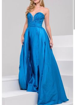 Jovani Blue Size 4 Pageant Floor Length 50 Off Train Dress on Queenly