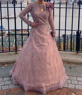 Pink Size 8 Ball gown on Queenly