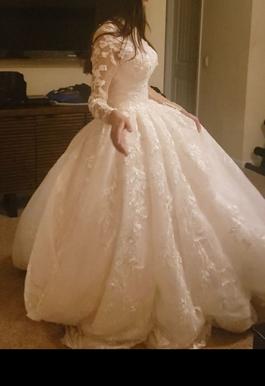 Autumn silk  White Size 6 Embroidery Ball gown on Queenly