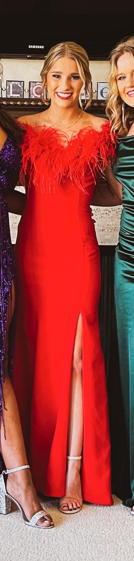Colors Red Size 0 Straight Dress on Queenly