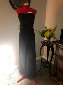 David's Bridal Black Tie Size 4 Military Strapless Straight Dress on Queenly