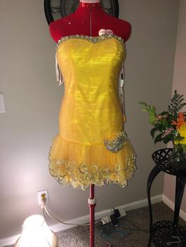 Milano Formals Yellow Size 4 Midi $300 Cocktail Dress on Queenly