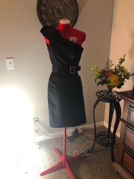 Linda Bernell. Betsey And Adam Black Size 0 Midi Homecoming $300 One Shoulder Cocktail Dress on Queenly