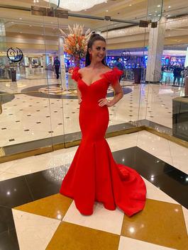 Jovani Red Size 8 Mermaid Dress on Queenly