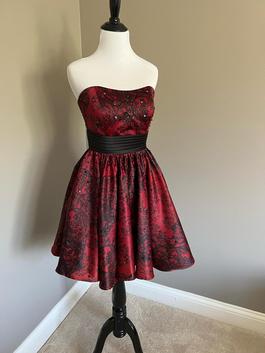 MoriLee Red Size 2 Midi $300 Cocktail Dress on Queenly