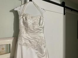 David's Bridal White Size 10 Corset Davids Bridal Embroidery Ball gown on Queenly