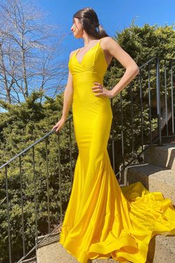 Style 347 Jessica Angel Yellow Size 4 Sorority Formal Mermaid Dress on Queenly