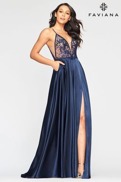 Style S10401 Faviana Blue Size 4 Floor Length Navy Black Tie Side slit Dress on Queenly