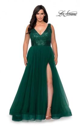 Style 29045 La Femme Green Size 14 Sequin A-line Jewelled Side slit Dress on Queenly