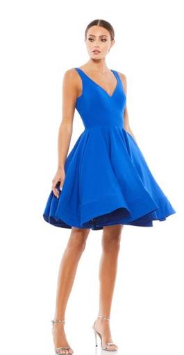 Ieena Mac Doug Al Blue Size 0 Midi $300 Cocktail Dress on Queenly