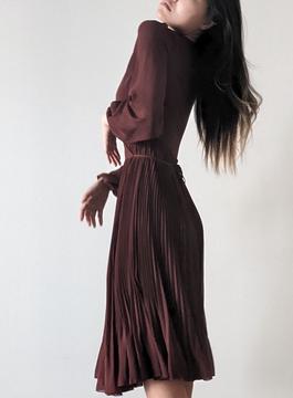 Aritzia Wilfred Red Size 00 Side slit Dress on Queenly
