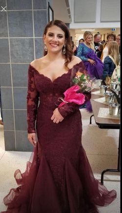 Alyce Paris Red Size 8 Sheer Prom Mermaid Dress on Queenly