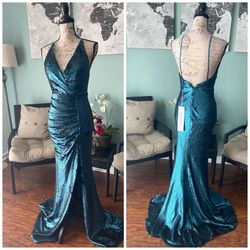 Portia and Scarlett Green Size 2 Backless Prom Side Slit Mermaid Dress on Queenly