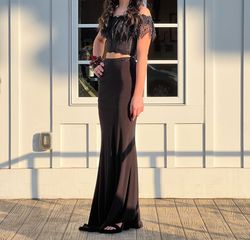 Ellie Wilde Black Size 00 Sheer Prom Lace Straight Dress on Queenly