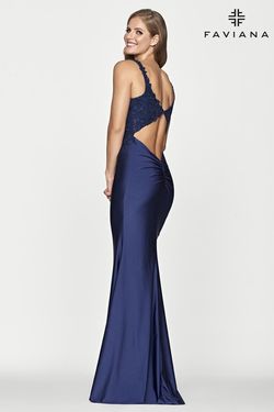 Style S10639 Faviana Navy Blue Size 4 Lace Straight Dress on Queenly