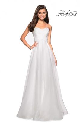 Style 27515 La Femme White Size 0 Prom Strapless A-line Dress on Queenly