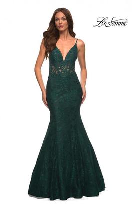 Style 30320 La Femme Green Size 2 V Neck Lace Mermaid Dress on Queenly
