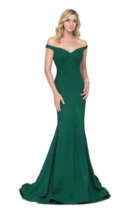 Style 28068 Lucci Lu Green Size 6 Fitted Mermaid Dress on Queenly
