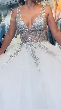 Jovani White Size 0 Jewelled Plunge Pageant Ball gown on Queenly
