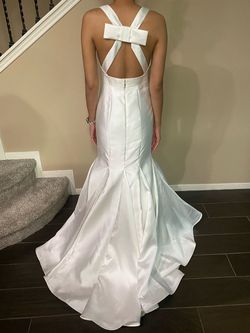Jovani White Size 2 $300 Free Shipping Mermaid Dress on Queenly
