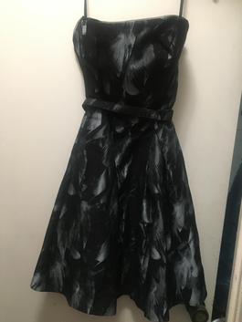 White House black market Black Size 6 Floor Length 50 Off Ball gown on Queenly