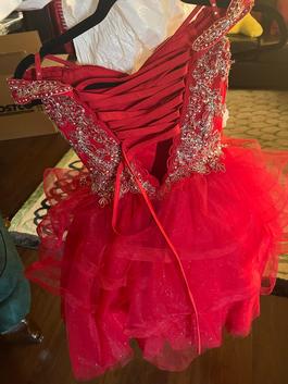 Red Size 2 Ball gown on Queenly