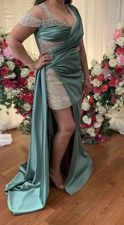 Custom made Green Size 8 Emerald Pageant Prom Side slit Dress on Queenly