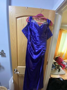 Purple Size 2 Side slit Dress on Queenly