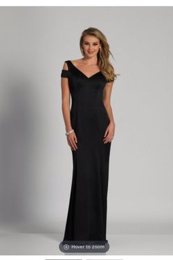 Style 6513 Dave and Johnny Black Size 8 Fitted Prom Straight Dress on Queenly