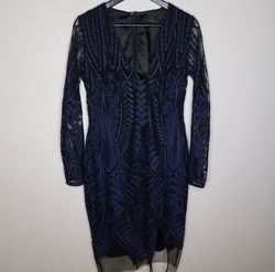 Lavish Alice Blue Size 8 Midi $300 Cocktail Dress on Queenly