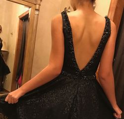 Colors Black Size 6 Euphoria $300 Backless Cocktail Dress on Queenly