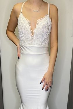 Style 354 Jessica Angel White Size 4 Tall Height $300 Mermaid Dress on Queenly