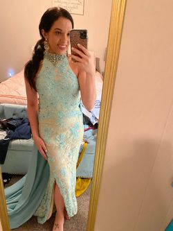 Tony Bowls Blue Size 0 Turquoise Lace Jewelled Winter Formal Straight Dress on Queenly