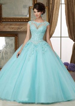 Blue Size 6 Ball gown on Queenly