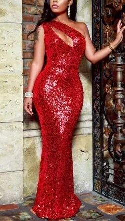 Red Size 4.0 Straight Dress on Queenly