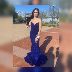Portia and Scarlett Blue Size 2 Prom Floor Length Mermaid Dress on Queenly