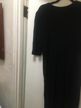 BCBG Black Size 12 Plus Size Midi Cocktail Dress on Queenly