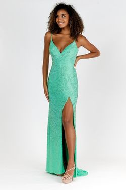 Style 7940 Vienna Light Green Size 4 Mint Side slit Dress on Queenly