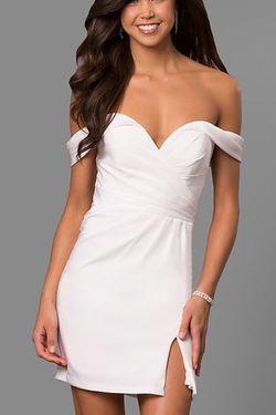 Style 8050 Faviana White Size 0 Side Slit Midi Cocktail Dress on Queenly