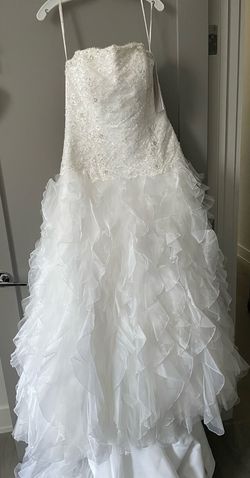 Monique Lou White Size 14 Strapless Fitted 50 Off Lace Ball gown on Queenly