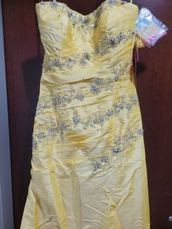 Style 8624 Mori Lee Paparazzi Yellow Size 10 Black Tie Corset Mermaid Dress on Queenly