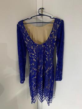 Charlotte Russe Royal Blue Size 0 50 Off Midi Cocktail Dress on Queenly