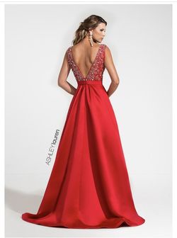 Ashley Lauren Red Size 0 Plunge A-line Dress on Queenly