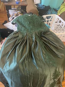 Hebos Green Size 18 Ball gown on Queenly